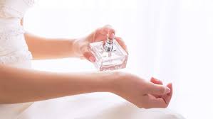 العطور
