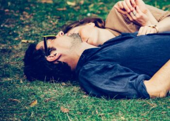 النوم عند الرجال والنساء